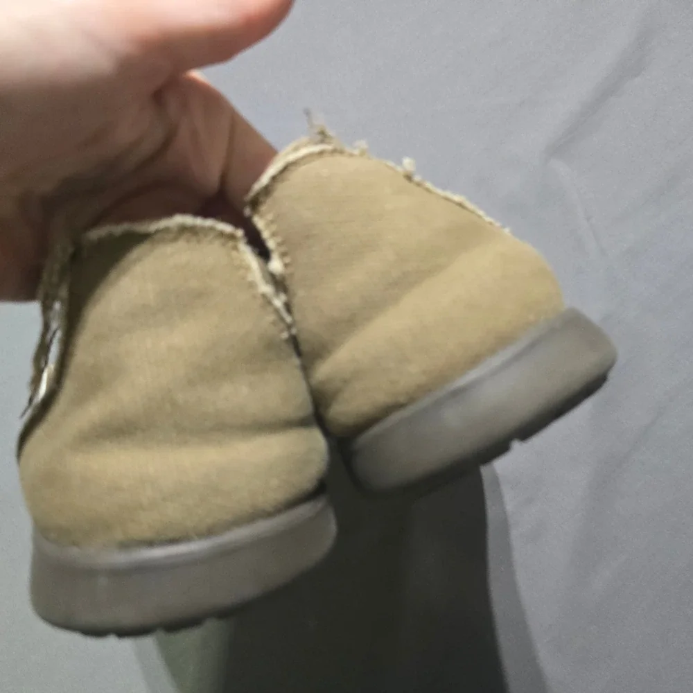 CROCS slip into